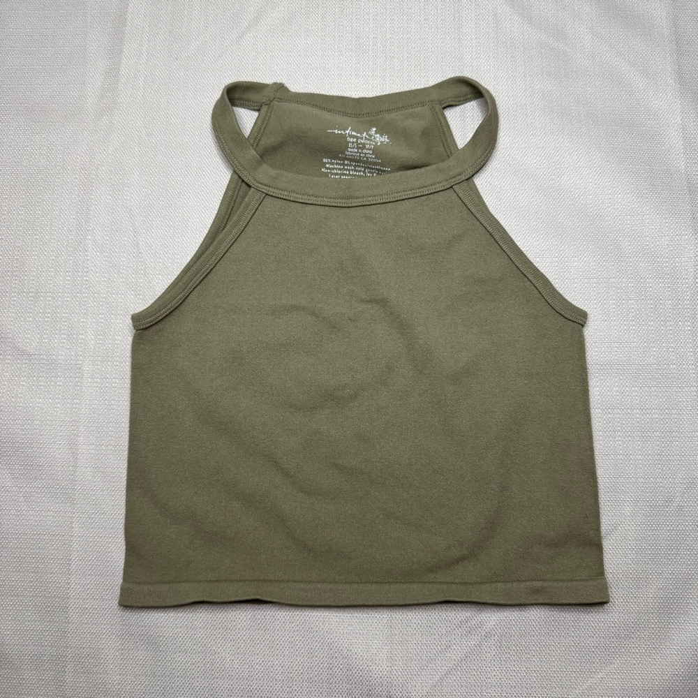 Free people intimately seamless ribbed crop top